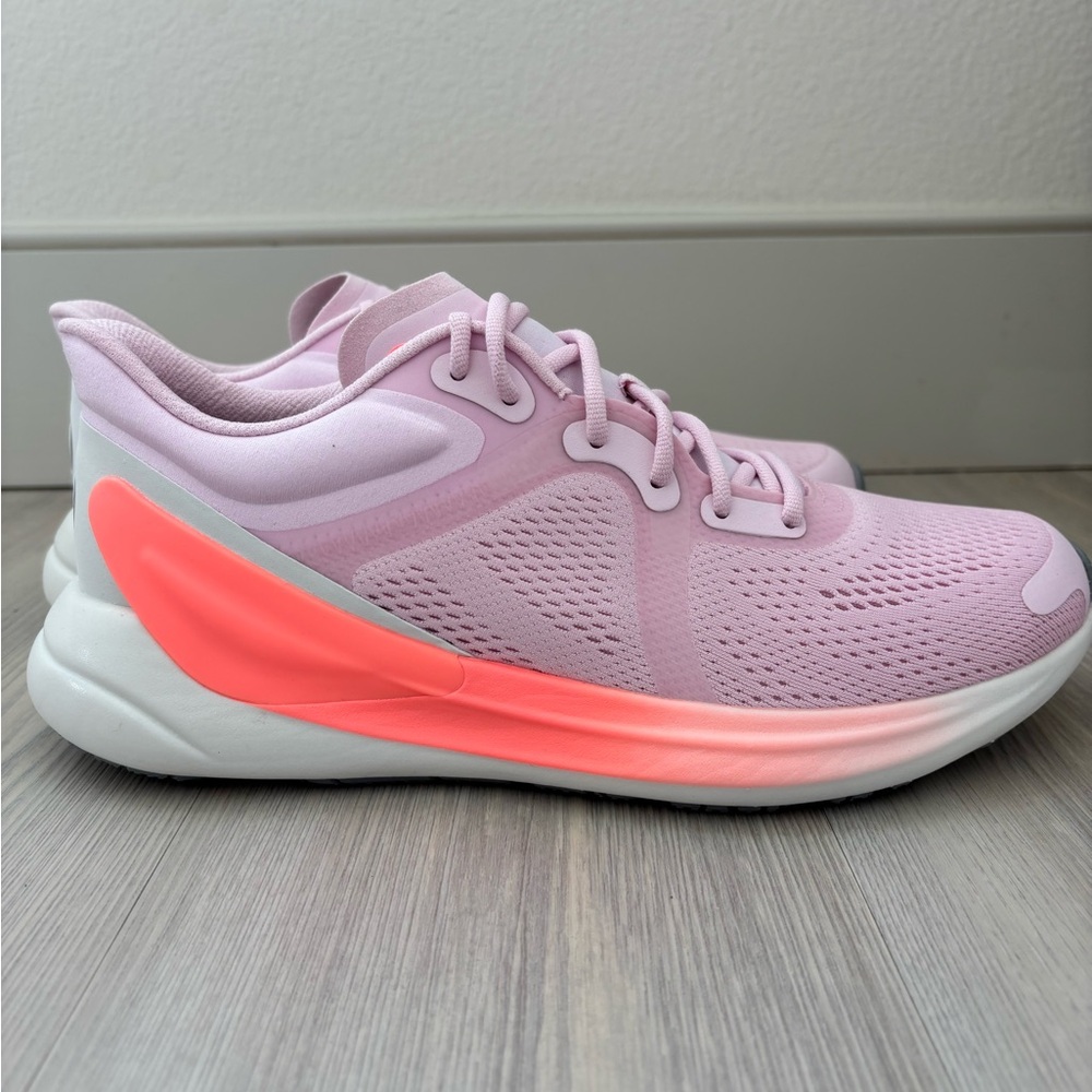 NEW LULULEMON Sneakers